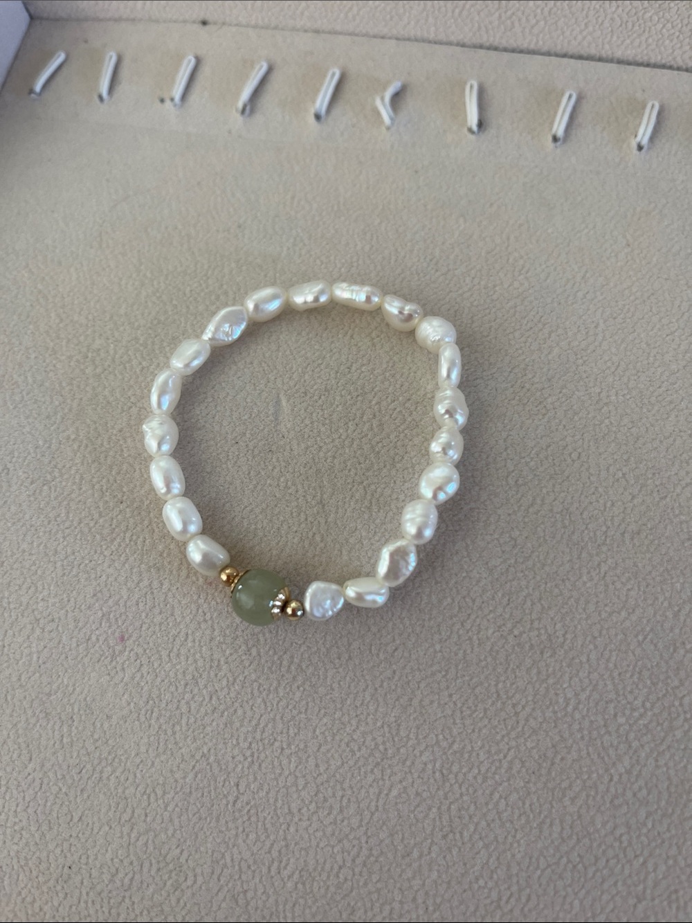 Freshwater Pearl Stretch Bracelet with Green Bead Accent